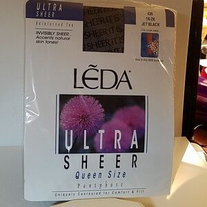 LEDA Ultra Sheer Queen  Pantyhose 1x-2x Jet Black